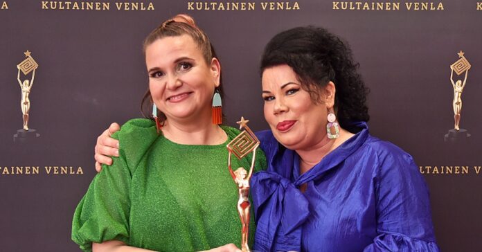 Sohvaperunat, Pinja, Sanna