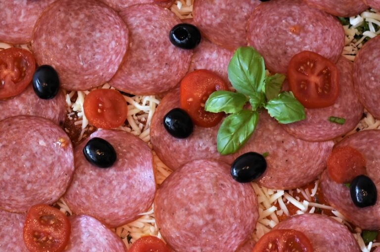 Vaarana vakava maksatulehdus! Näitä meetvursteja ei saa missään nimessä