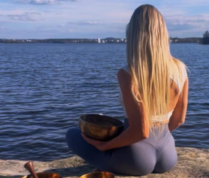 Henna Peltonen – hyvinvoinnin äärellä: hyvinvointi ei ole suoritus, se on tasapaino