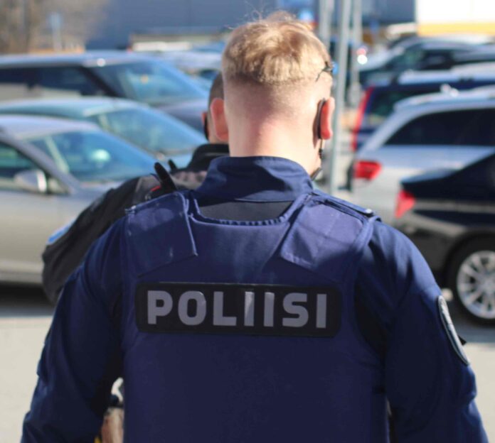 Poliisi selkä